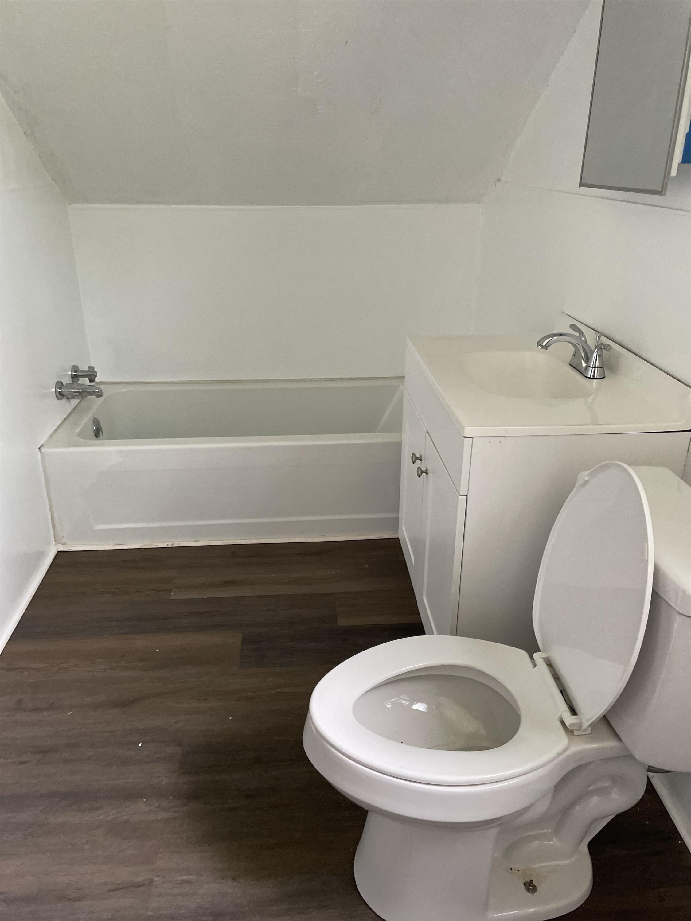 https://cdn.rentalbeast.com/listings/BUILDIUM-17168206-3.jpg.rbm