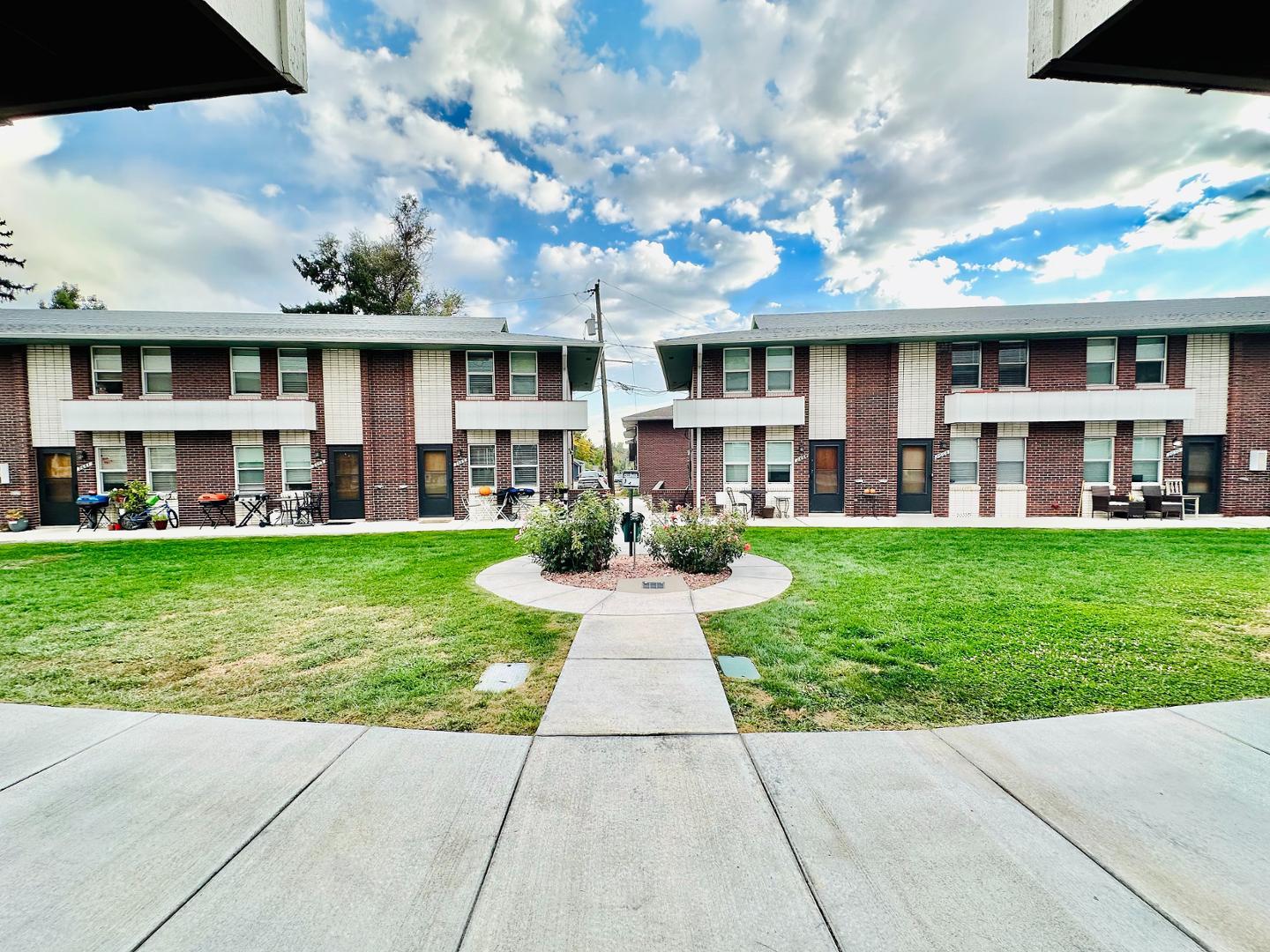https://cdn.rentalbeast.com/listings/Entrata-100012891-2687-1.jpg.rbm