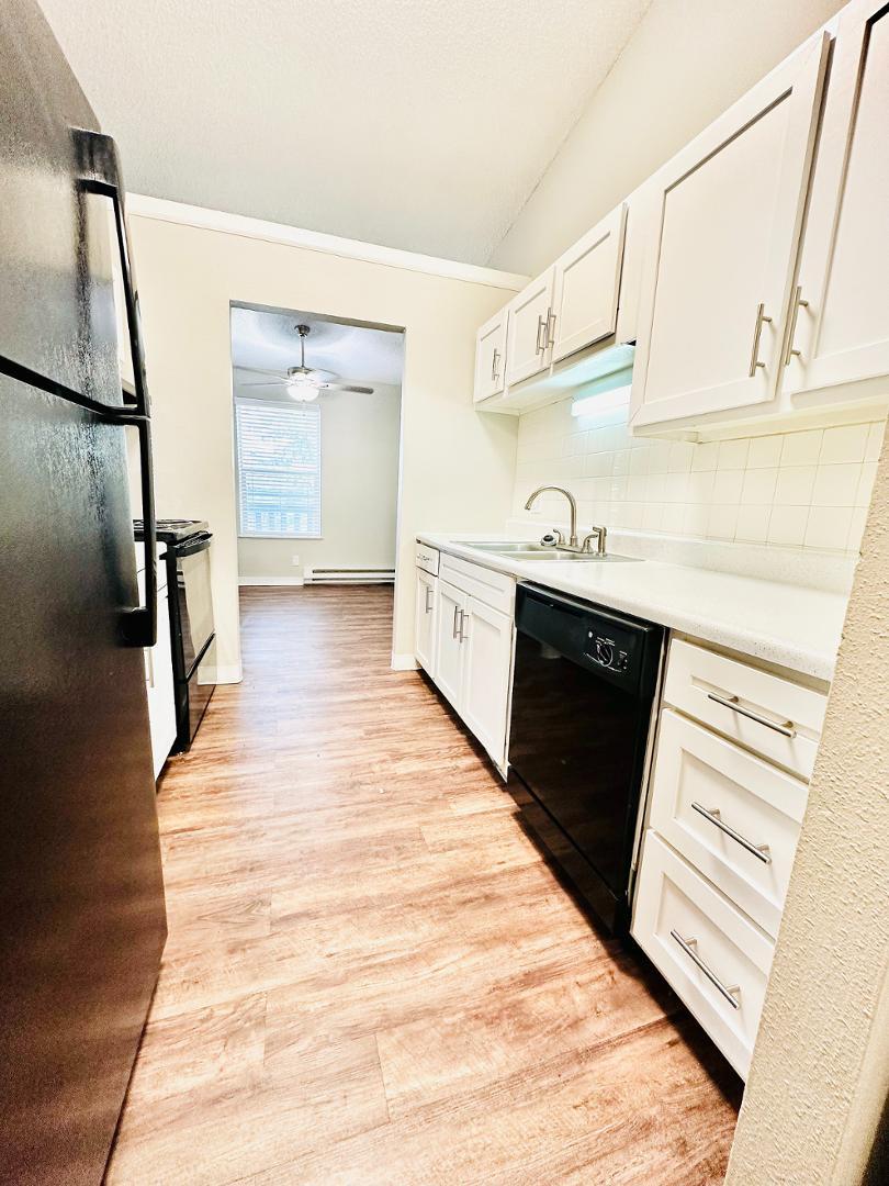 https://cdn.rentalbeast.com/listings/Entrata-100012898-322-2.jpg.rbm