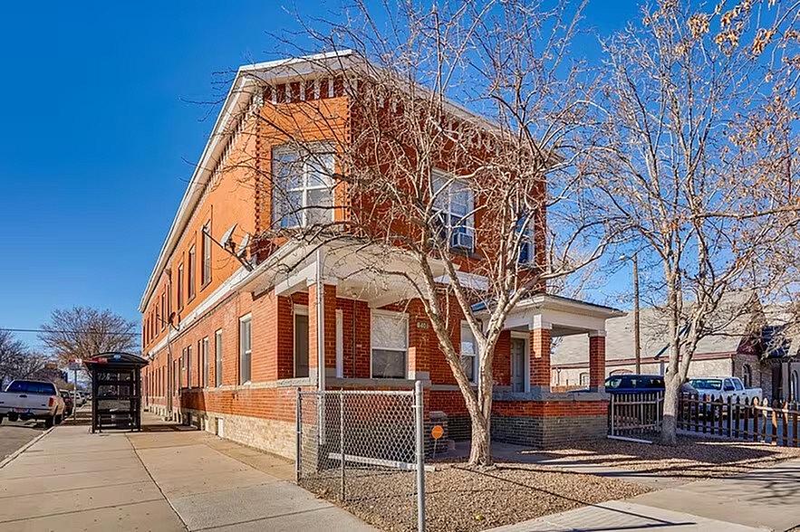 https://cdn.rentalbeast.com/listings/Entrata-100062280-204-1.jpg.rbm