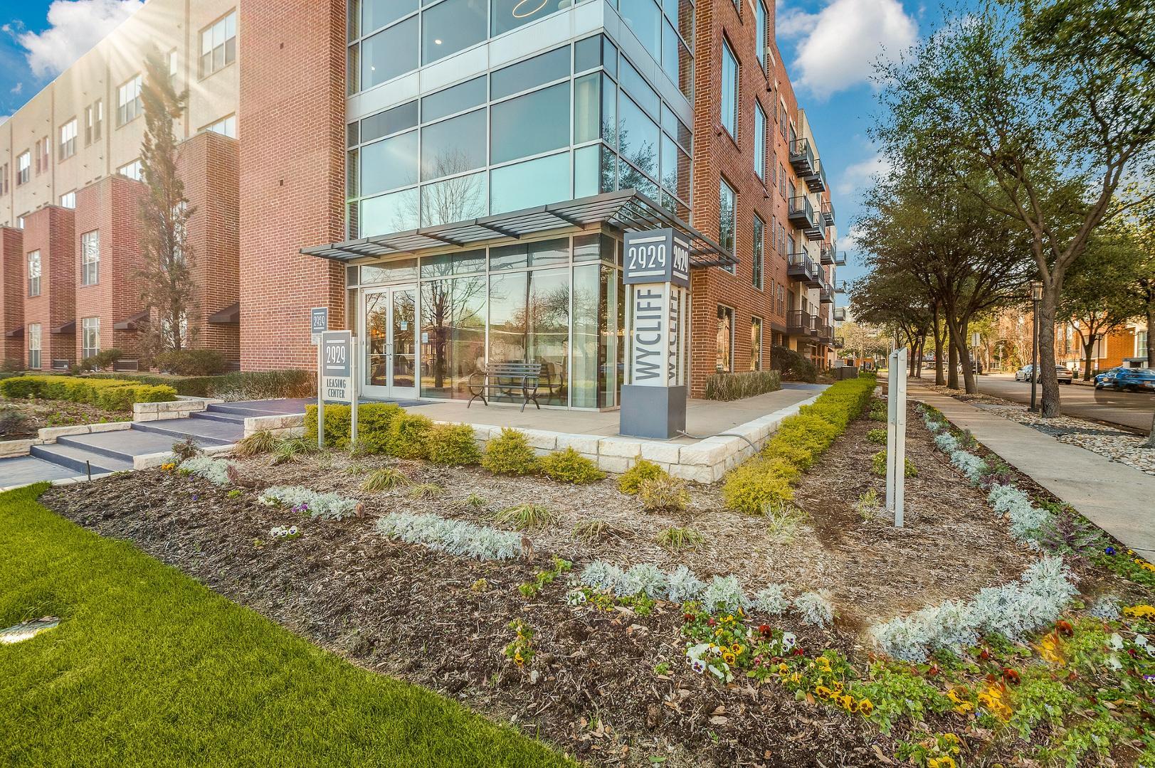 https://cdn.rentalbeast.com/listings/Entrata-100063073-1313-0.jpg.rbm