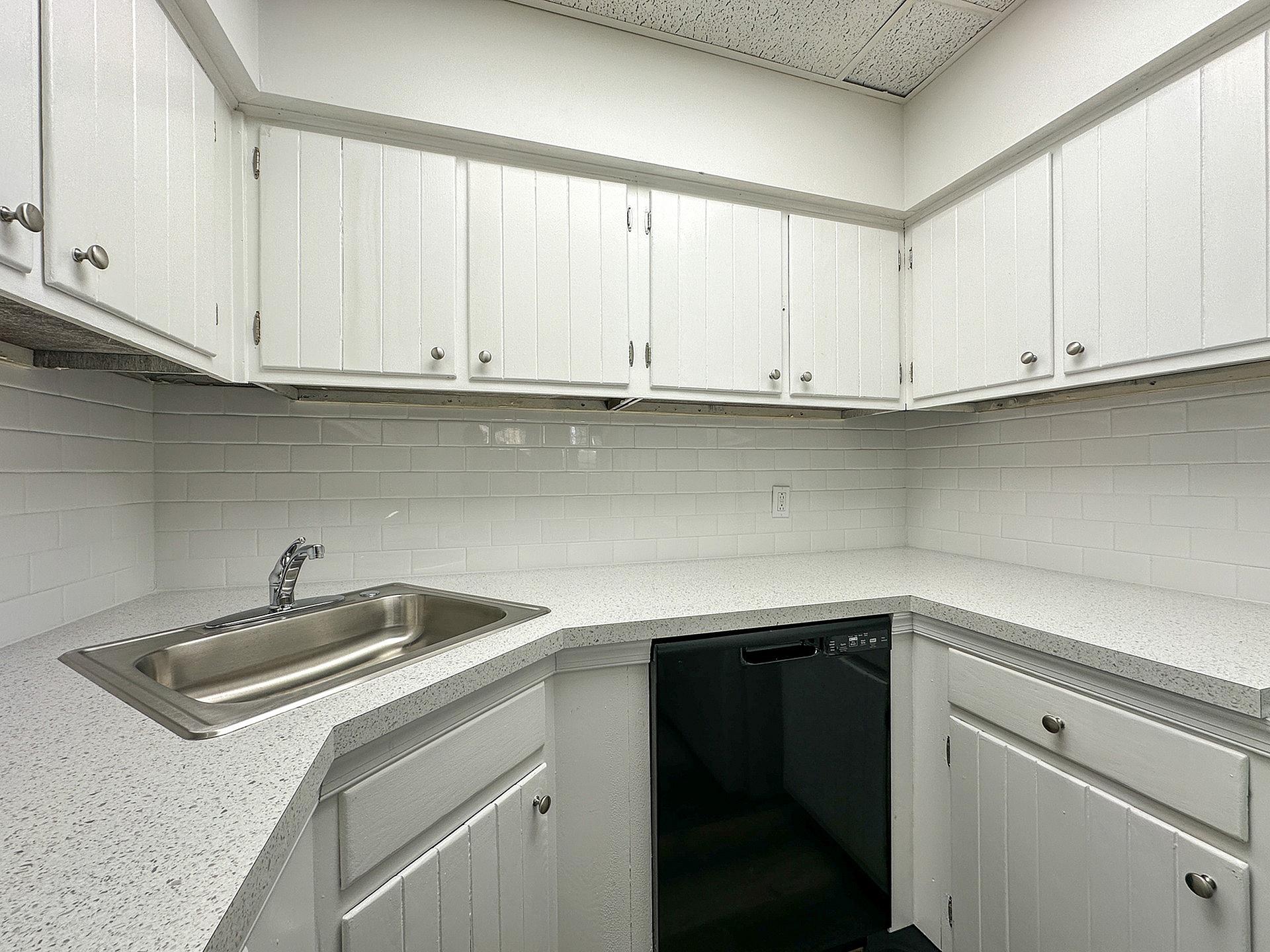 https://cdn.rentalbeast.com/listings/Entrata-100082045-Chalkboard-316-2.jpg.rbm