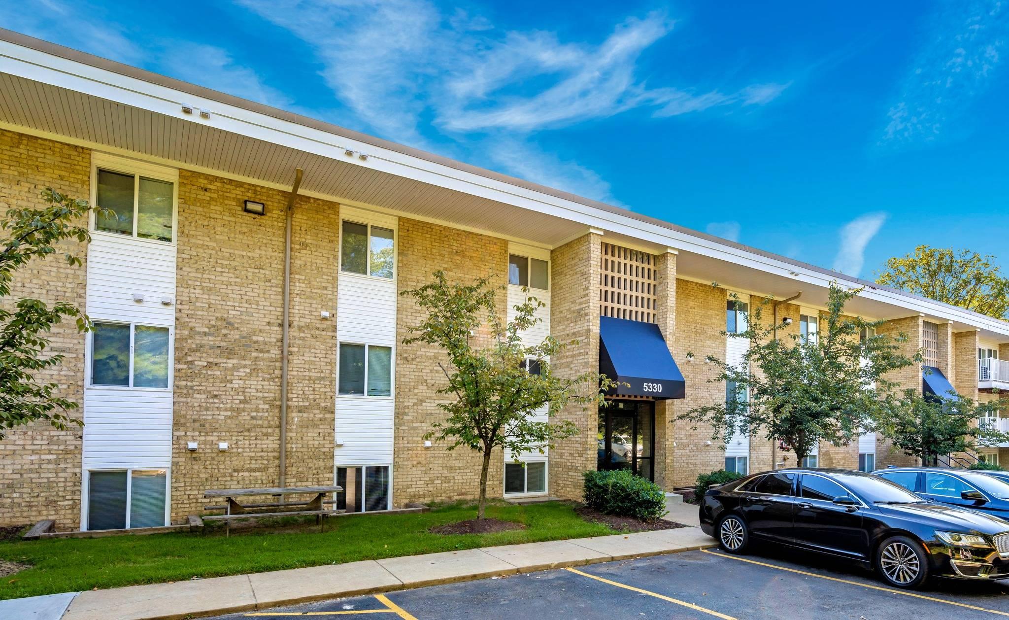 https://cdn.rentalbeast.com/listings/Entrata-589269-533285thAvenue-D04-3.jpg.rbm