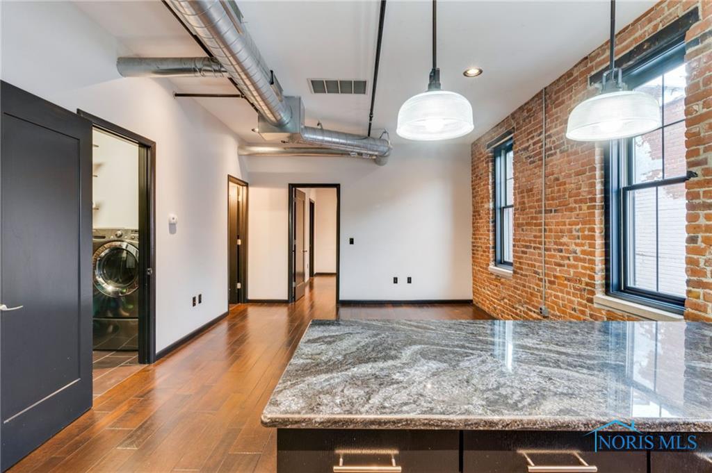 Image 17 For 235 Main Street