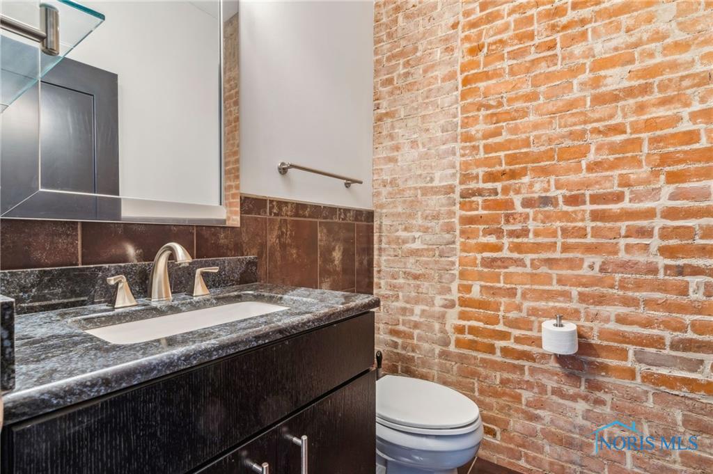 Image 20 For 235 Main Street