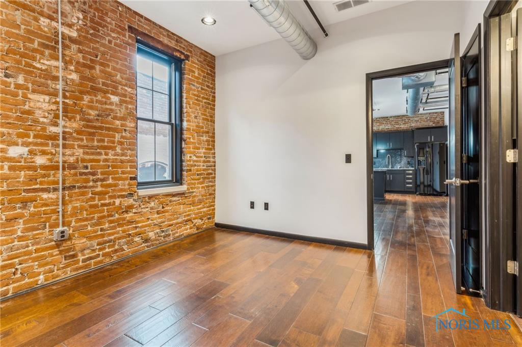 Image 22 For 235 Main Street