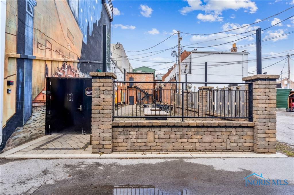 Image 4 For 235 Main Street