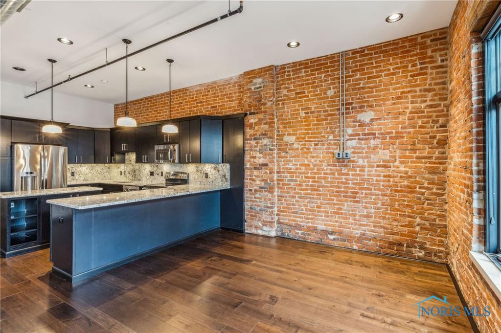 Image 18 For 235 Main Street