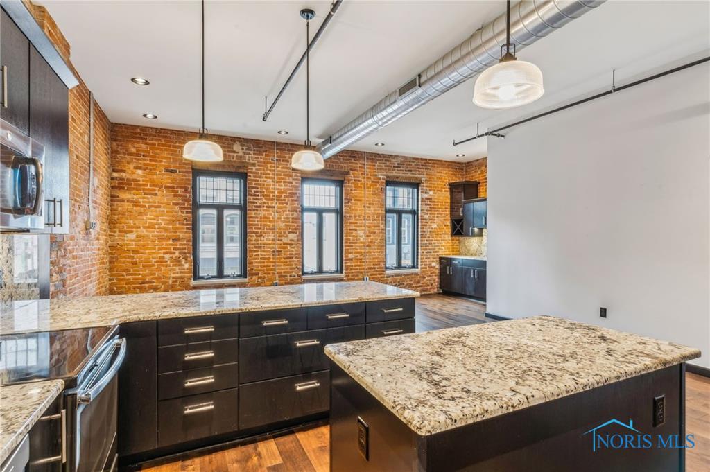 Image 22 For 235 Main Street