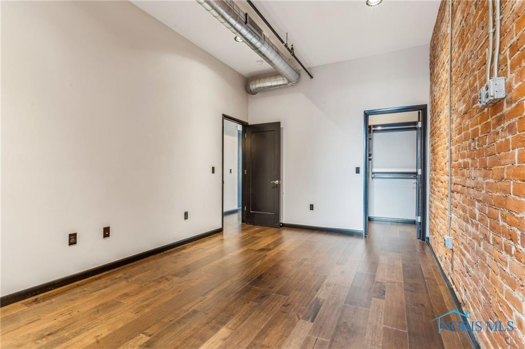 Image 24 For 235 Main Street