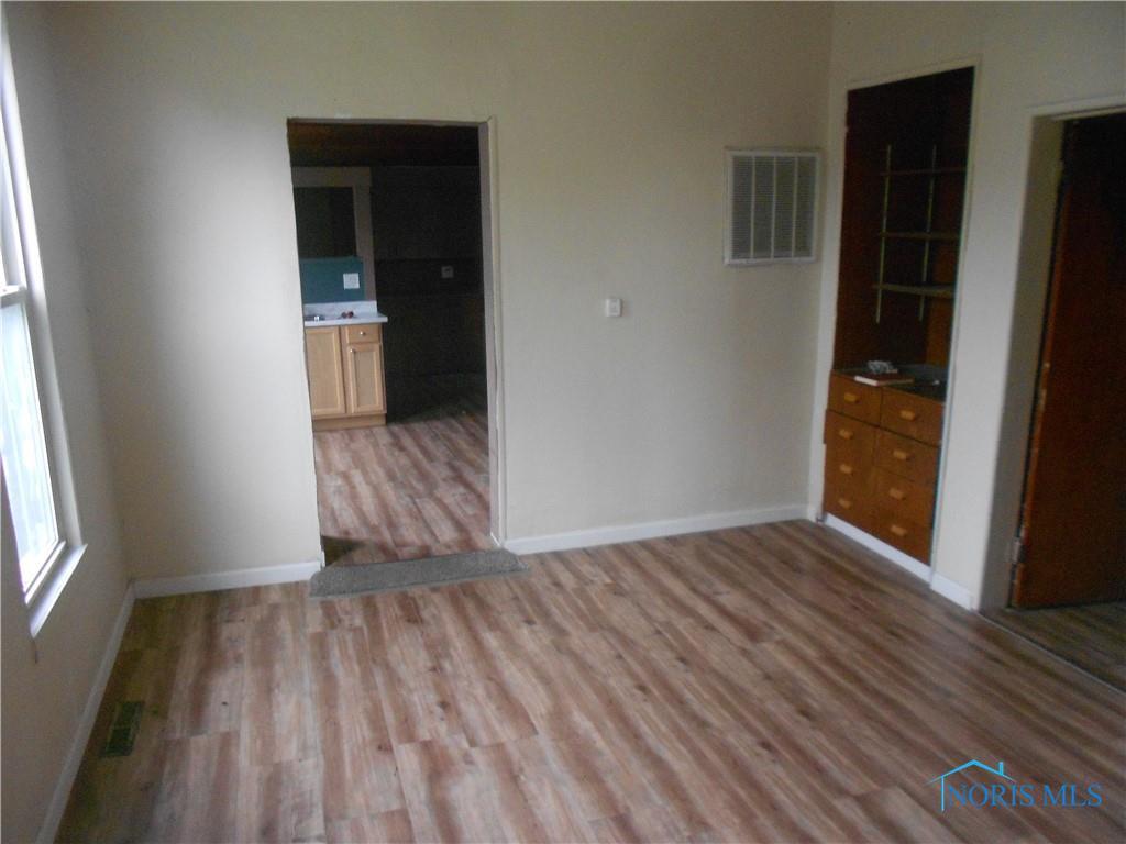 Image 7 For 678 Congress Street