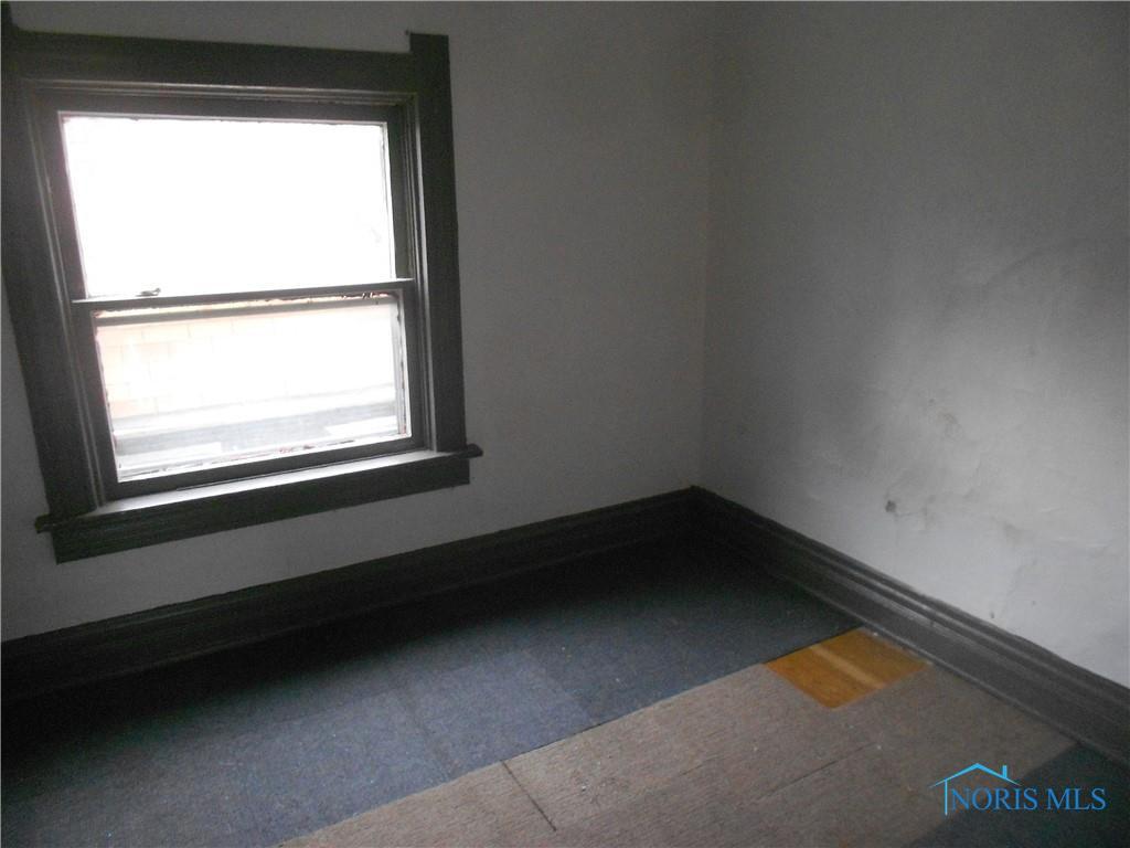 Image 11 For 258 Walbridge Avenue