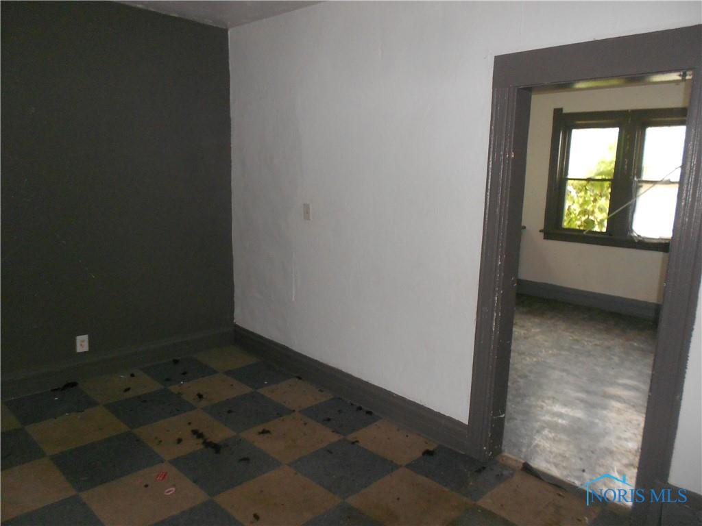 Image 6 For 258 Walbridge Avenue