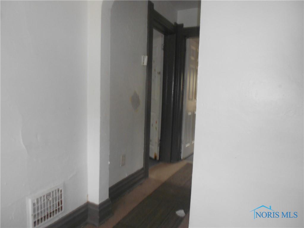 Image 8 For 258 Walbridge Avenue