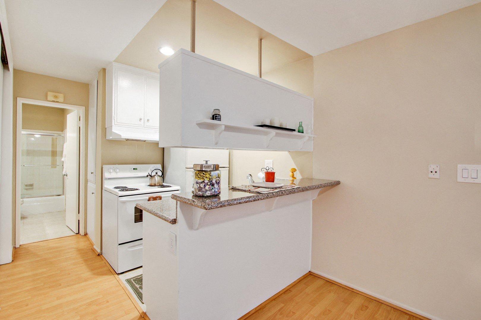 https://cdn.rentalbeast.com/listings/RCILS-1063545-121-3.jpg.rbm