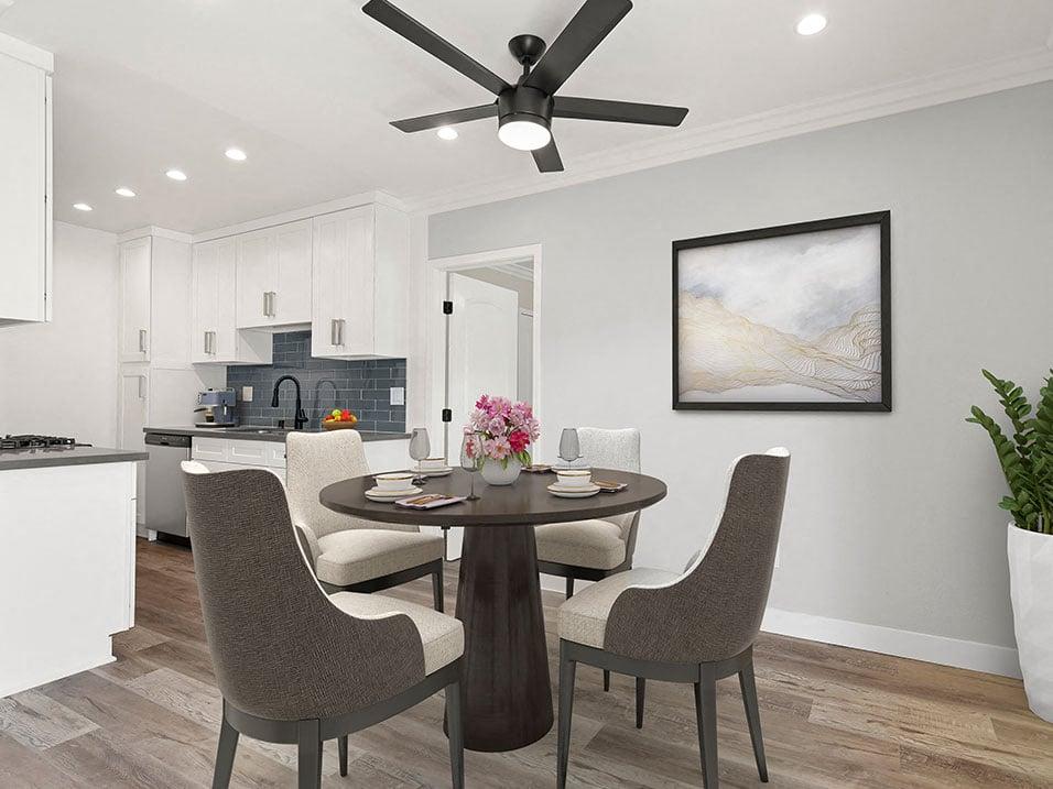 https://cdn.rentalbeast.com/listings/RCILS-2427263-46-1.jpg.rbm