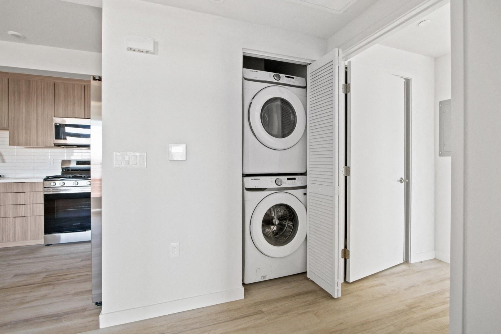 https://cdn.rentalbeast.com/listings/RCILS-4757204-307-3.jpg.rbm
