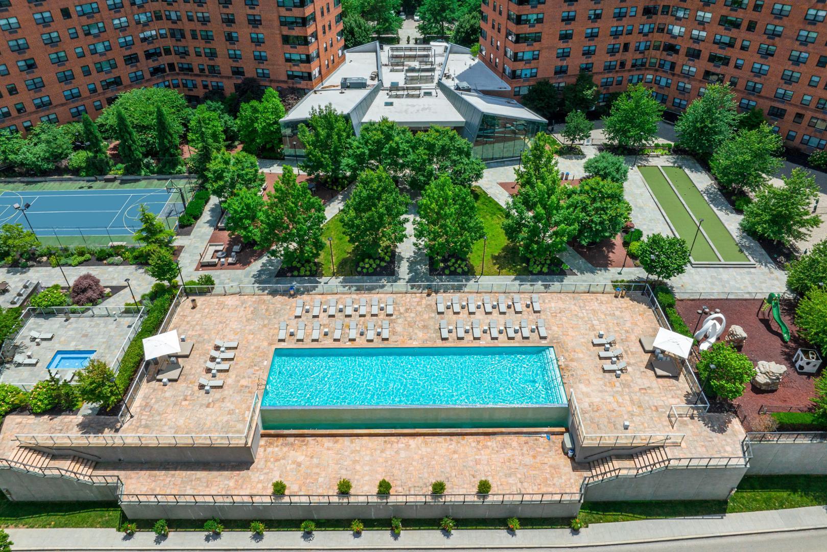 https://cdn.rentalbeast.com/listings/RCILS-976219-A0301-0.jpg.rbm