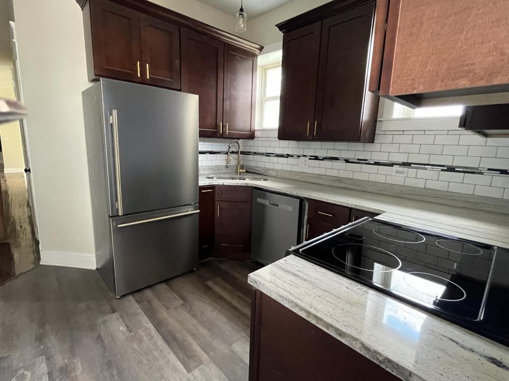 https://cdn.rentalbeast.com/listings/RENTEC-RENTEC59607142-2.jpg.rbm