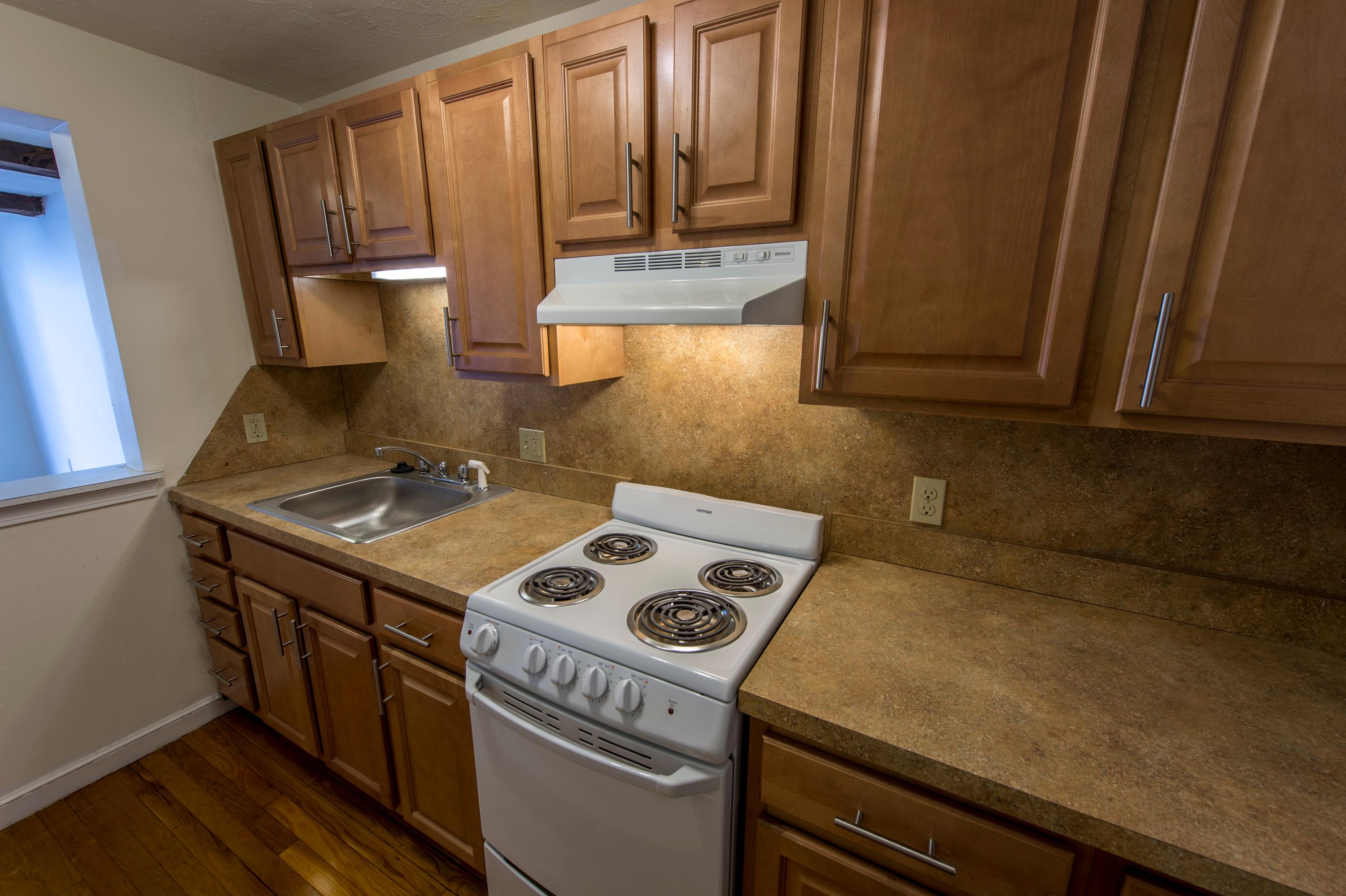 1799 Centre Street - 1,700USD / month