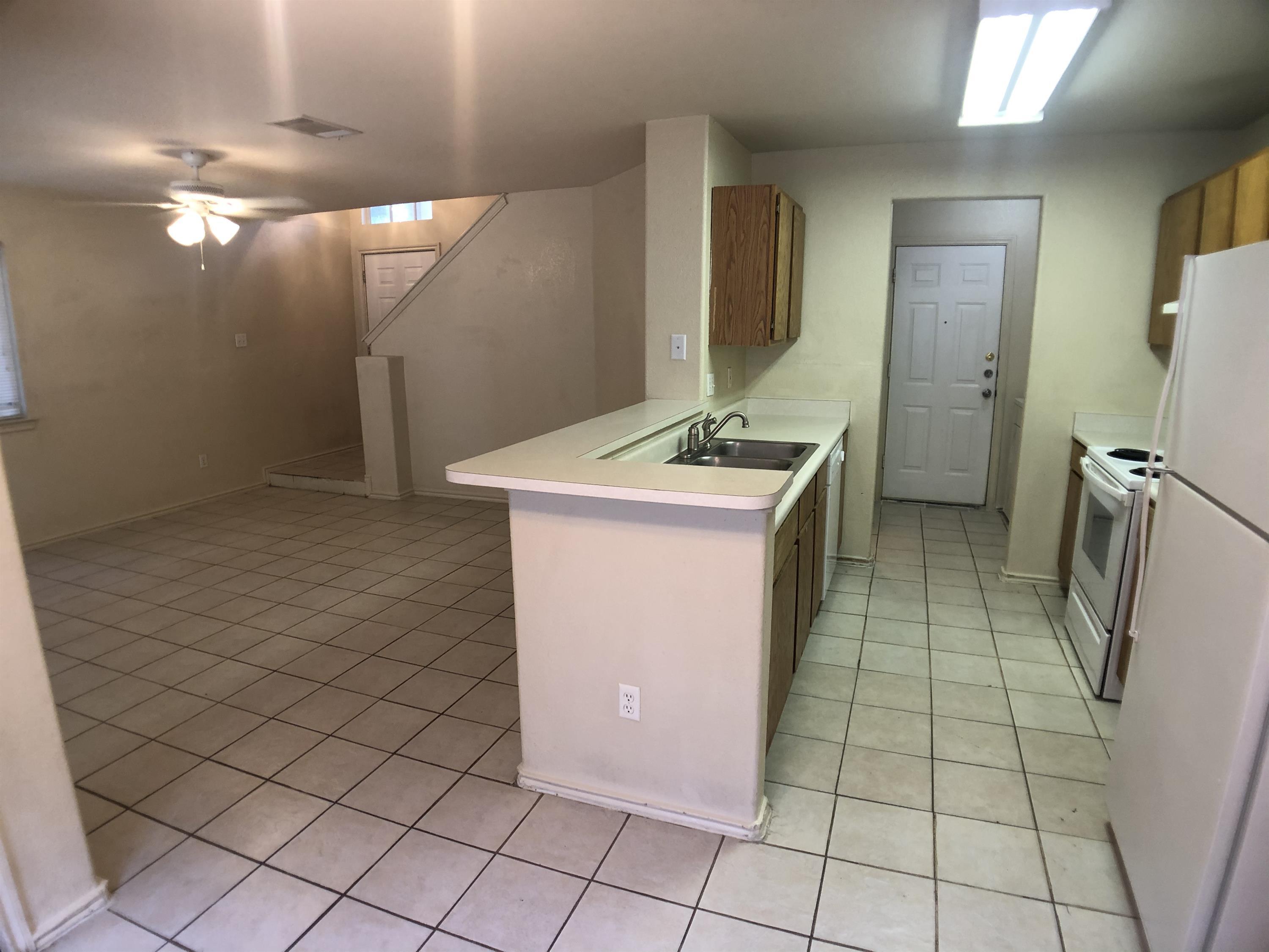 https://cdn.rentalbeast.com/listings/RPG-SF-10715069-3.jpg.rbm