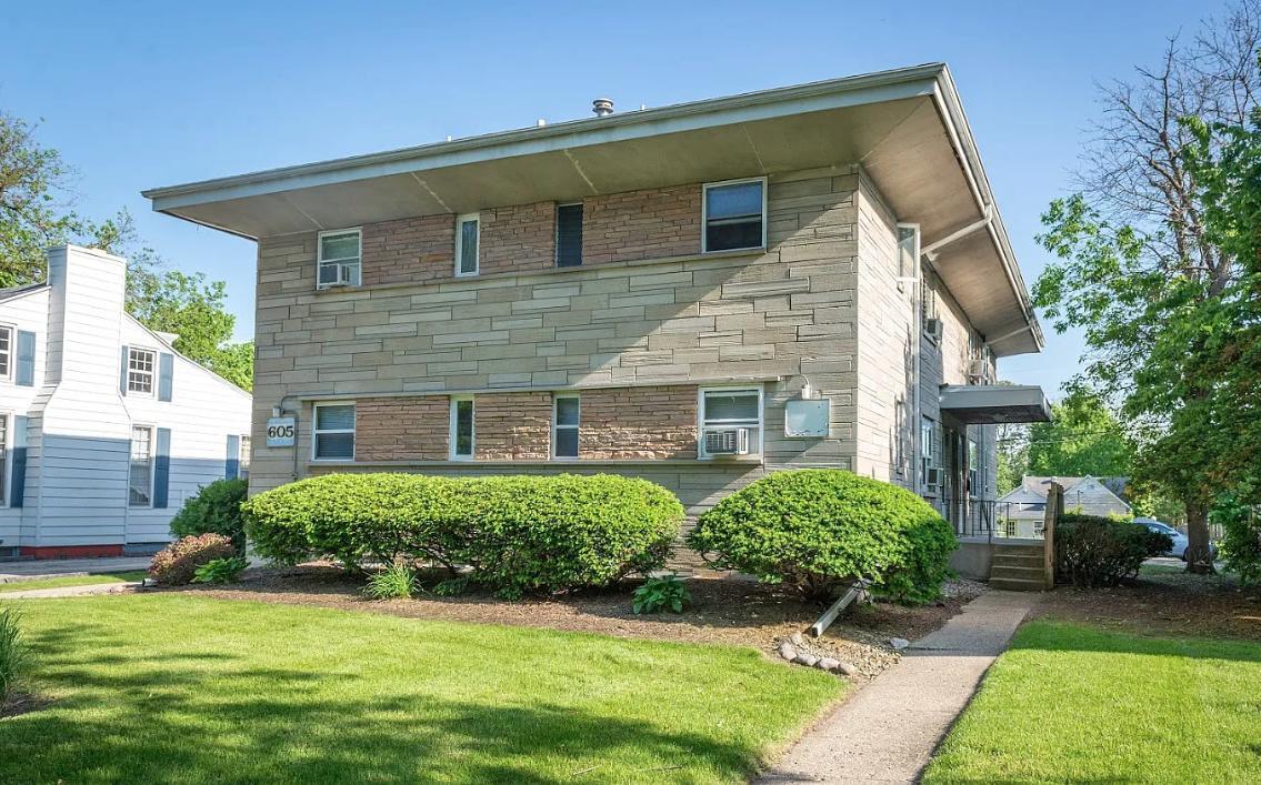 605 West University Avenue #1 - 675USD / month