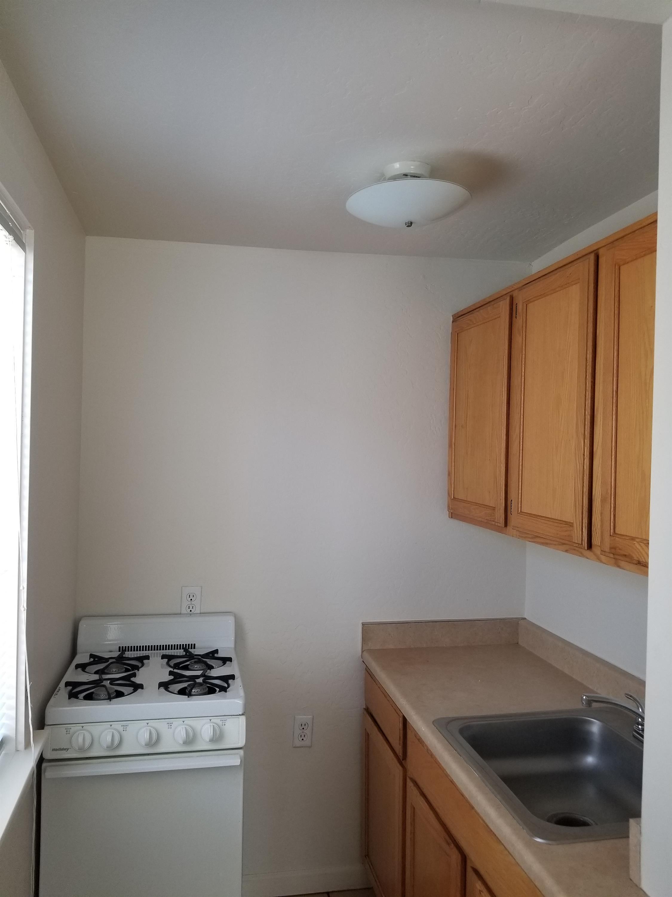 602-610 N 5th Ave - 950USD / month