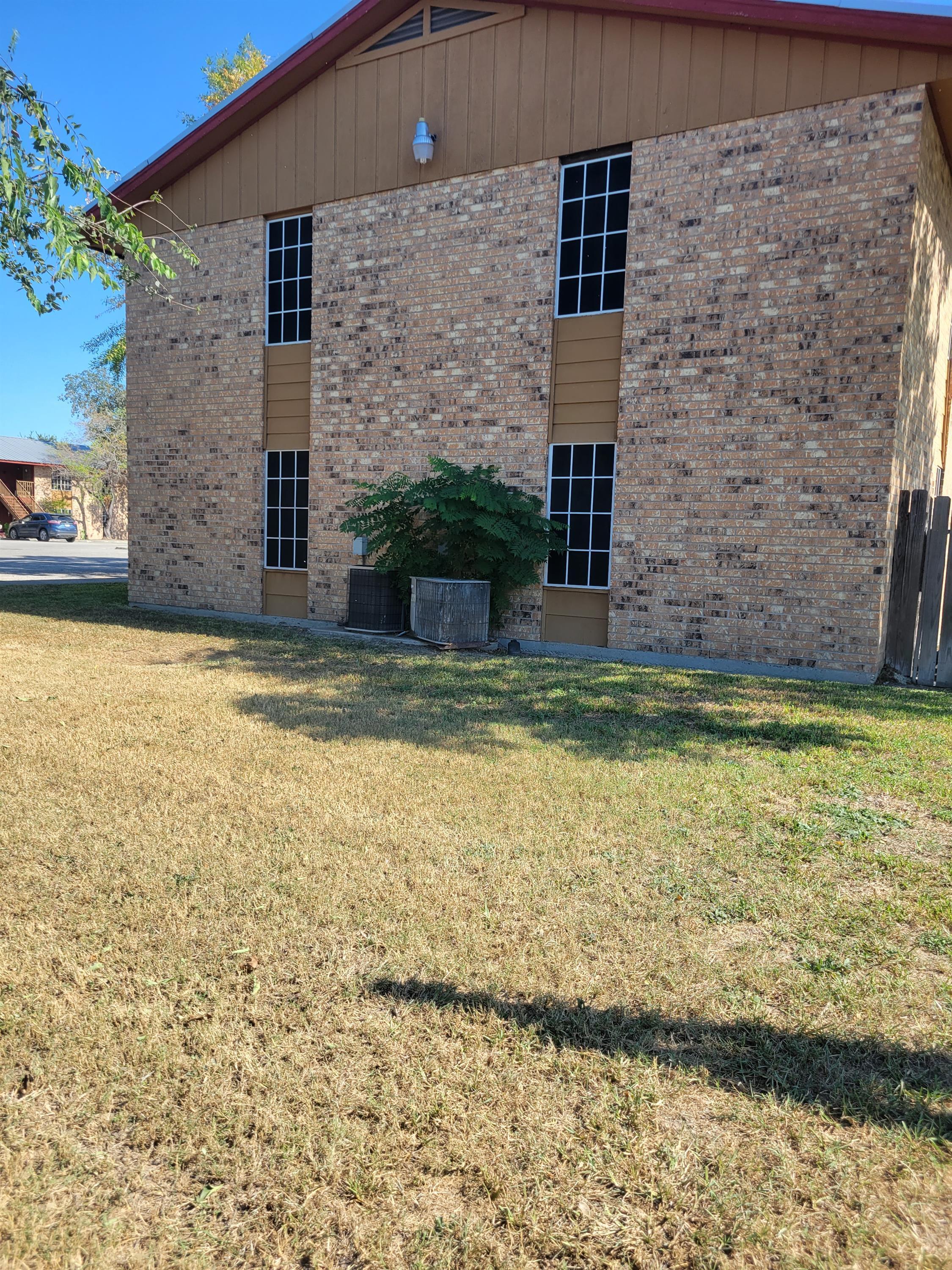 https://cdn.rentalbeast.com/listings/RPG-SF-11046995-0.jpg.rbm