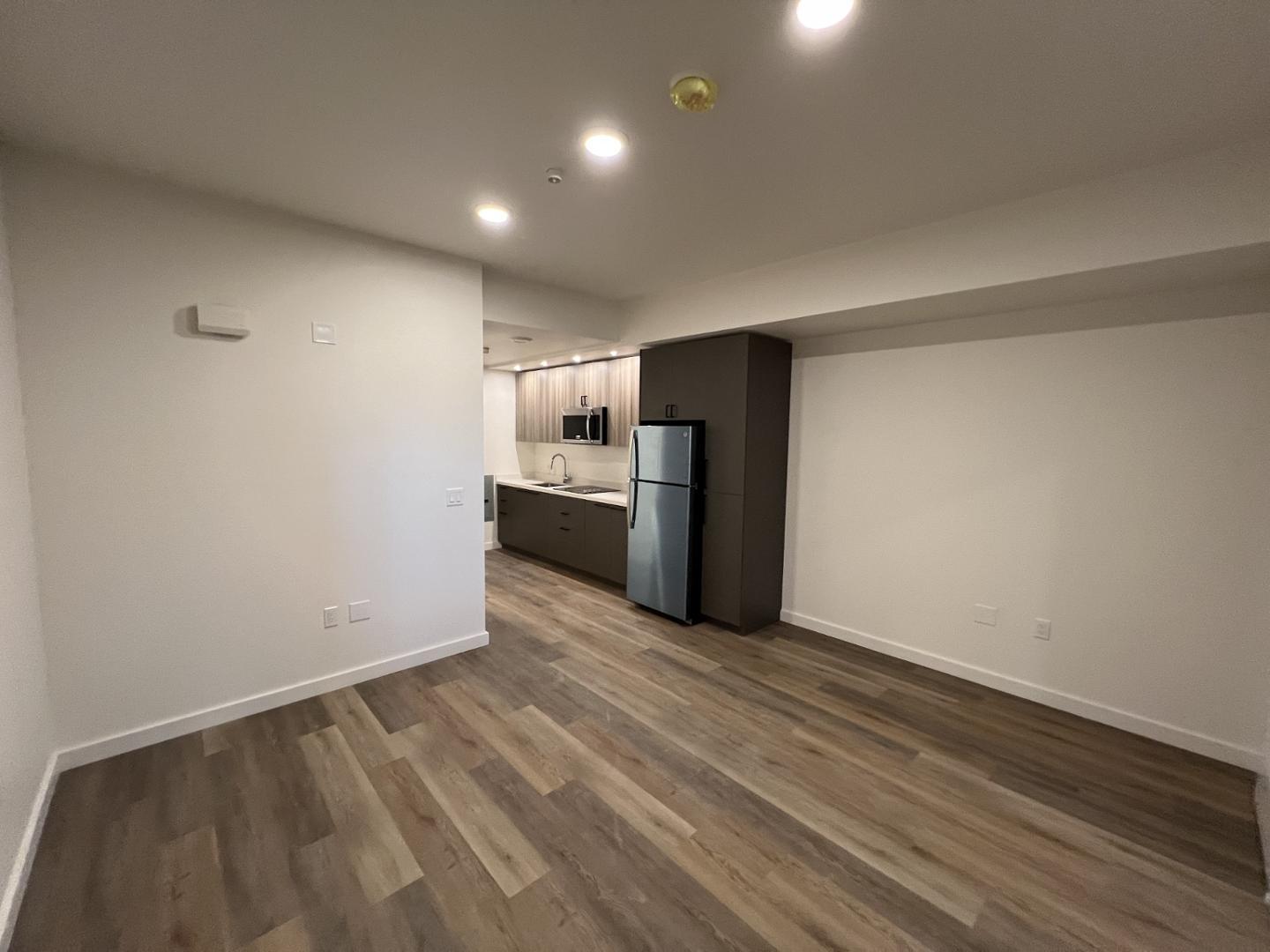 https://cdn.rentalbeast.com/listings/RPG-SF-11307393-1.jpg.rbm