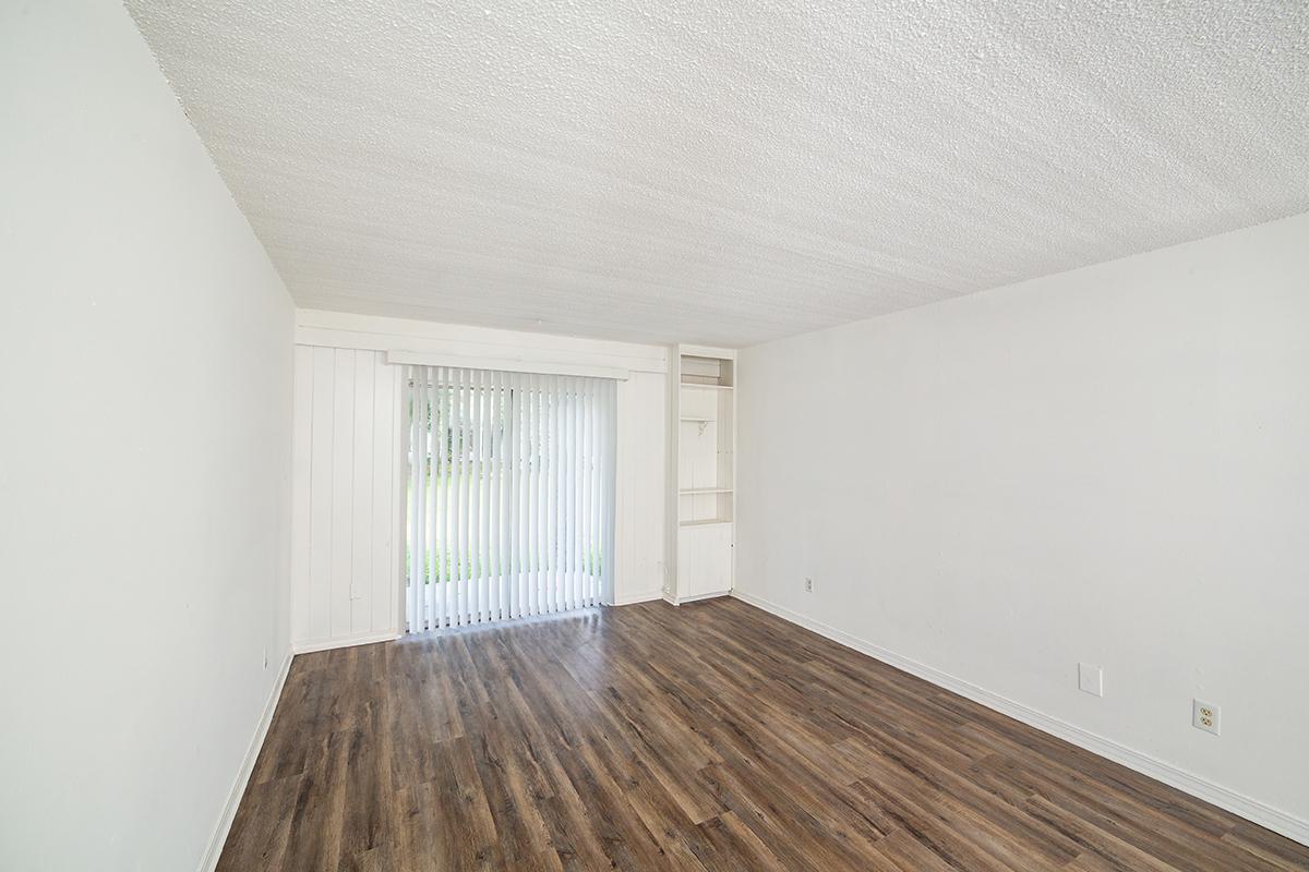 https://cdn.rentalbeast.com/listings/RPG-SF-11311879-1.jpg.rbm