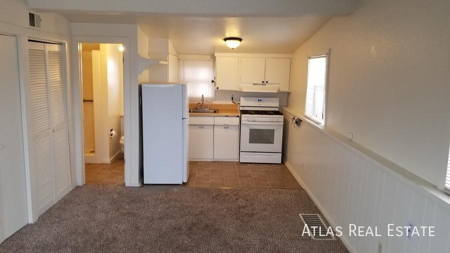 https://cdn.rentalbeast.com/listings/SHOWMOJO-0011a870b1-0.jpg.rbm