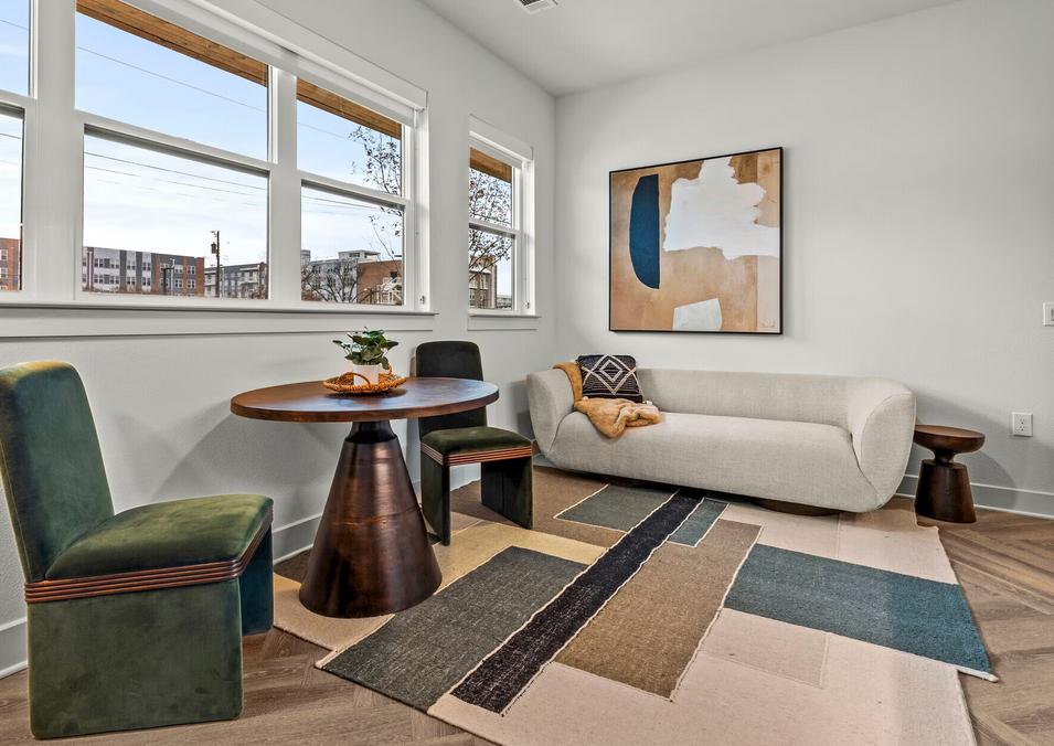 https://cdn.rentalbeast.com/listings/SHOWMOJO-117e3300de-1.jpg.rbm