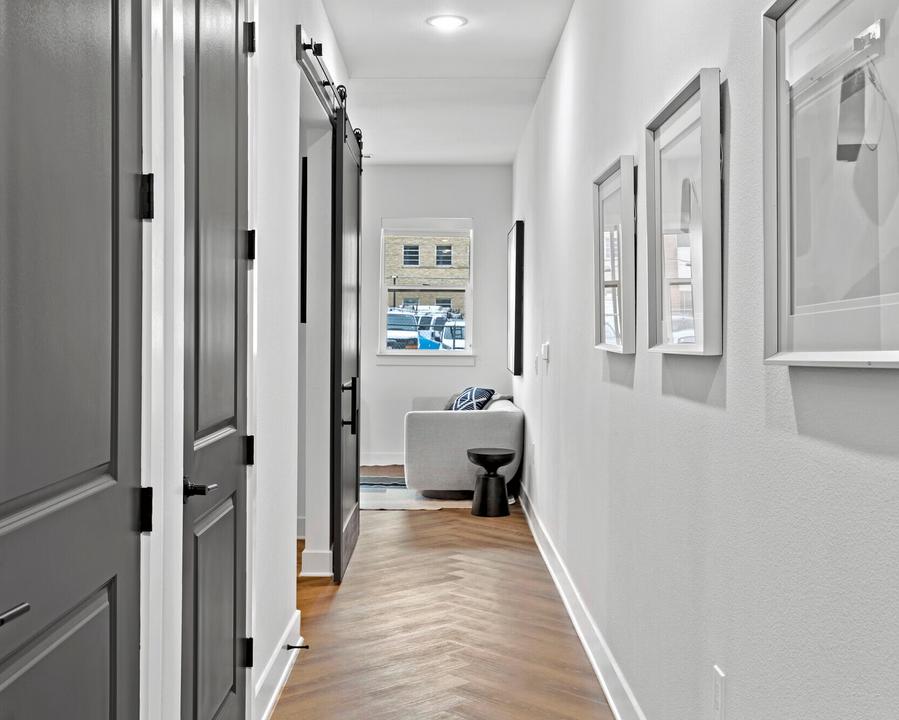 https://cdn.rentalbeast.com/listings/SHOWMOJO-117e3300de-3.jpg.rbm