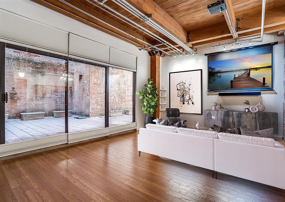 509 Elm St #1212 - 2,275USD / month
