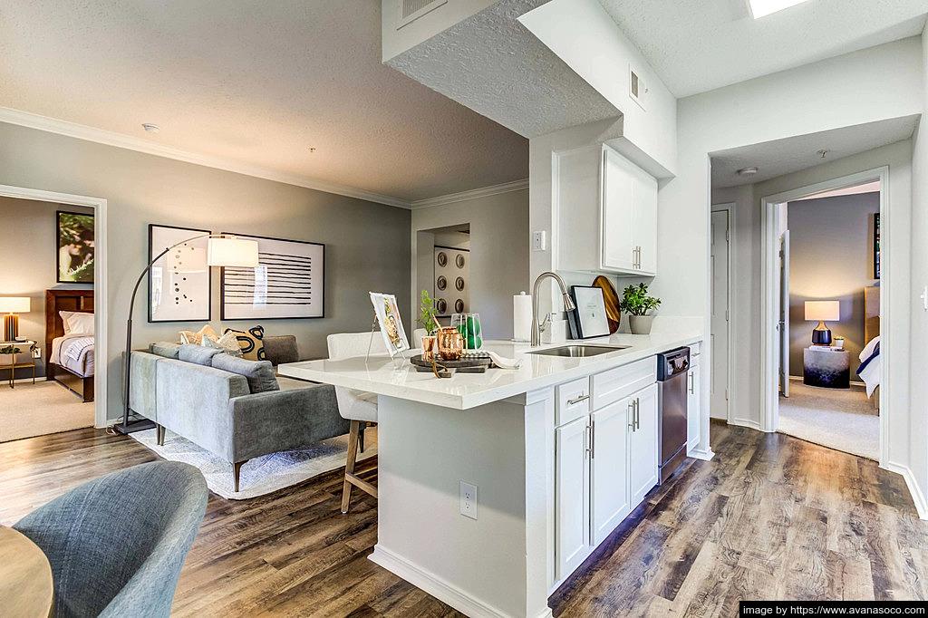 https://cdn.rentalbeast.com/listings/SHOWMOJO-1cddf69085-3.jpg.rbm
