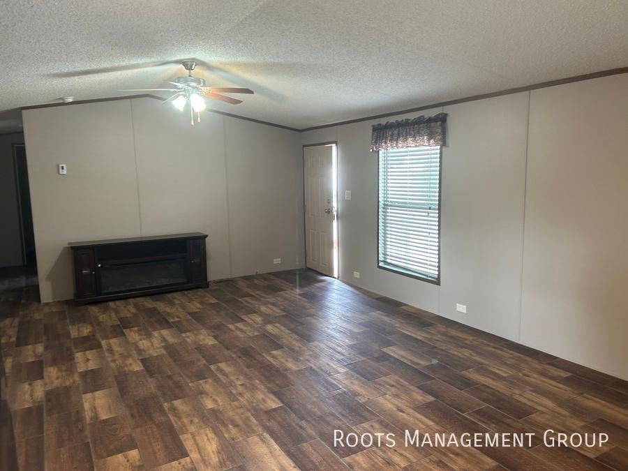 https://cdn.rentalbeast.com/listings/SHOWMOJO-1f3ce320db-2.jpg.rbm