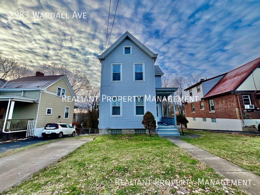 2983 Wardall Ave - 1,725USD / month