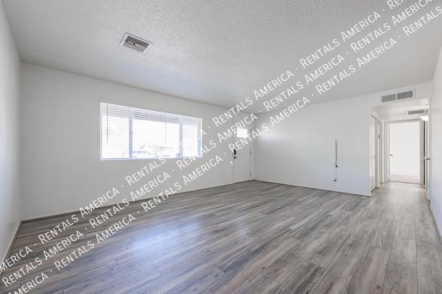 https://cdn.rentalbeast.com/listings/SHOWMOJO-3cba81d061-3.jpg.rbm