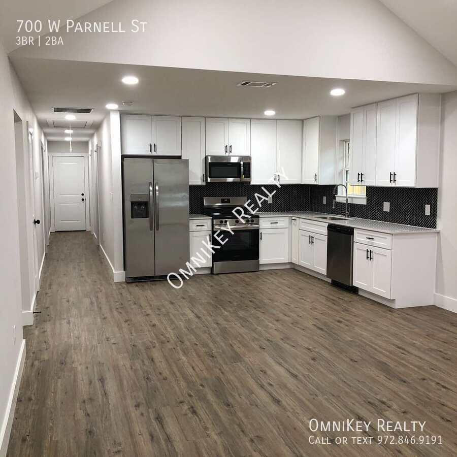https://cdn.rentalbeast.com/listings/SHOWMOJO-5048f470cc-2.jpg.rbm