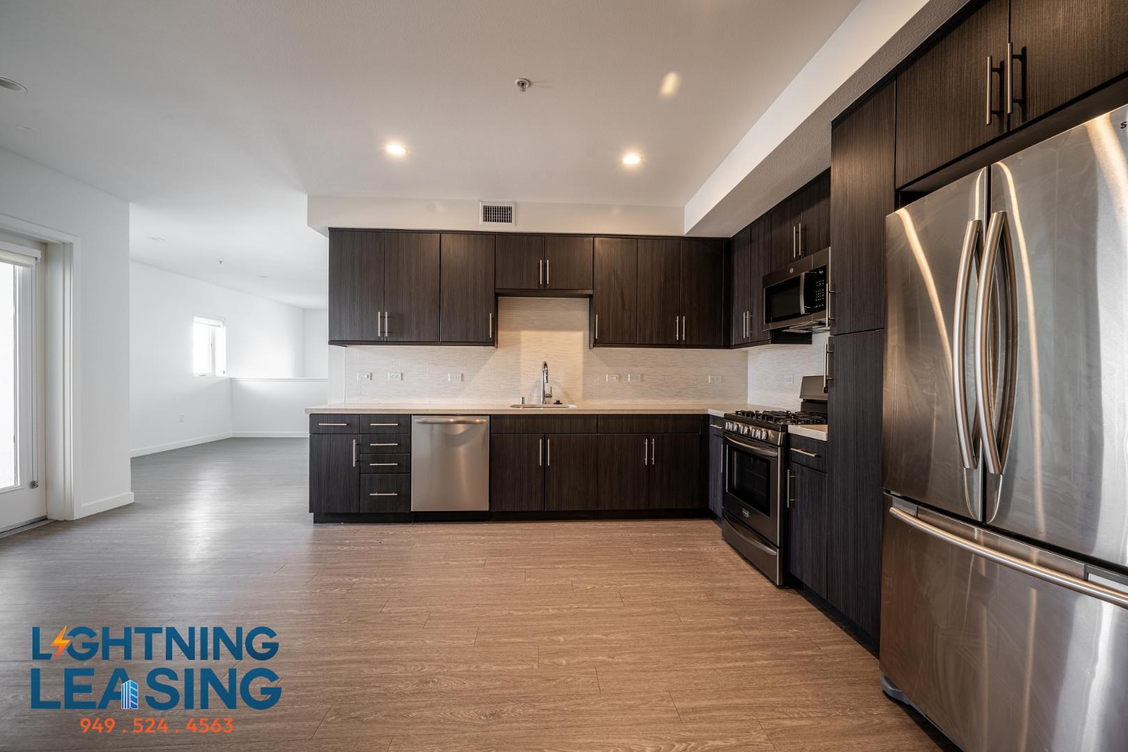 https://cdn.rentalbeast.com/listings/SHOWMOJO-5593f010d0-0.jpg.rbm
