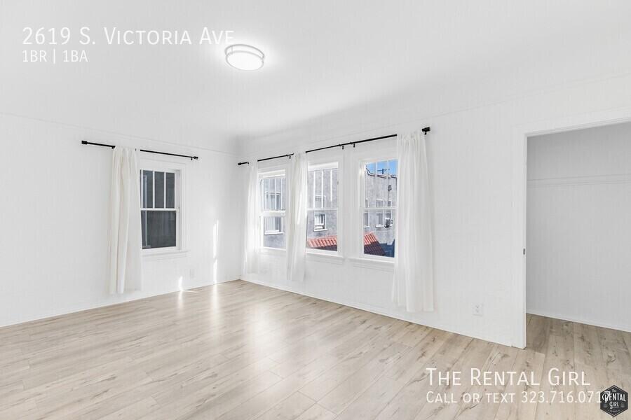https://cdn.rentalbeast.com/listings/SHOWMOJO-6110ba50ca-1.jpg.rbm