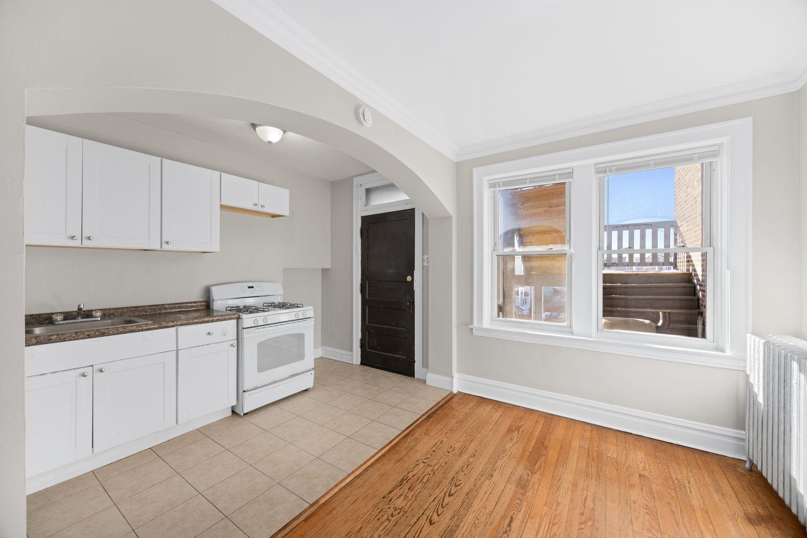1900 S 51st Ave - 5109 W 19th St - #2 - 895USD / month