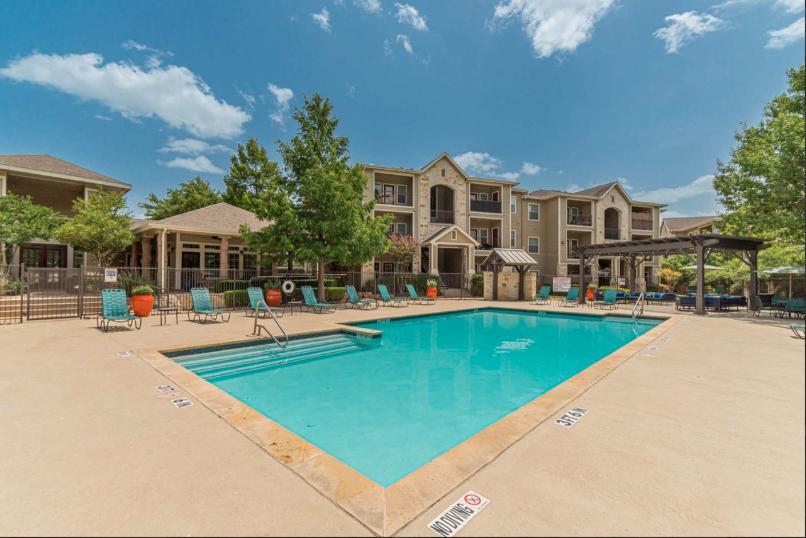 https://cdn.rentalbeast.com/listings/SHOWMOJO-7604495084-0.jpg.rbm