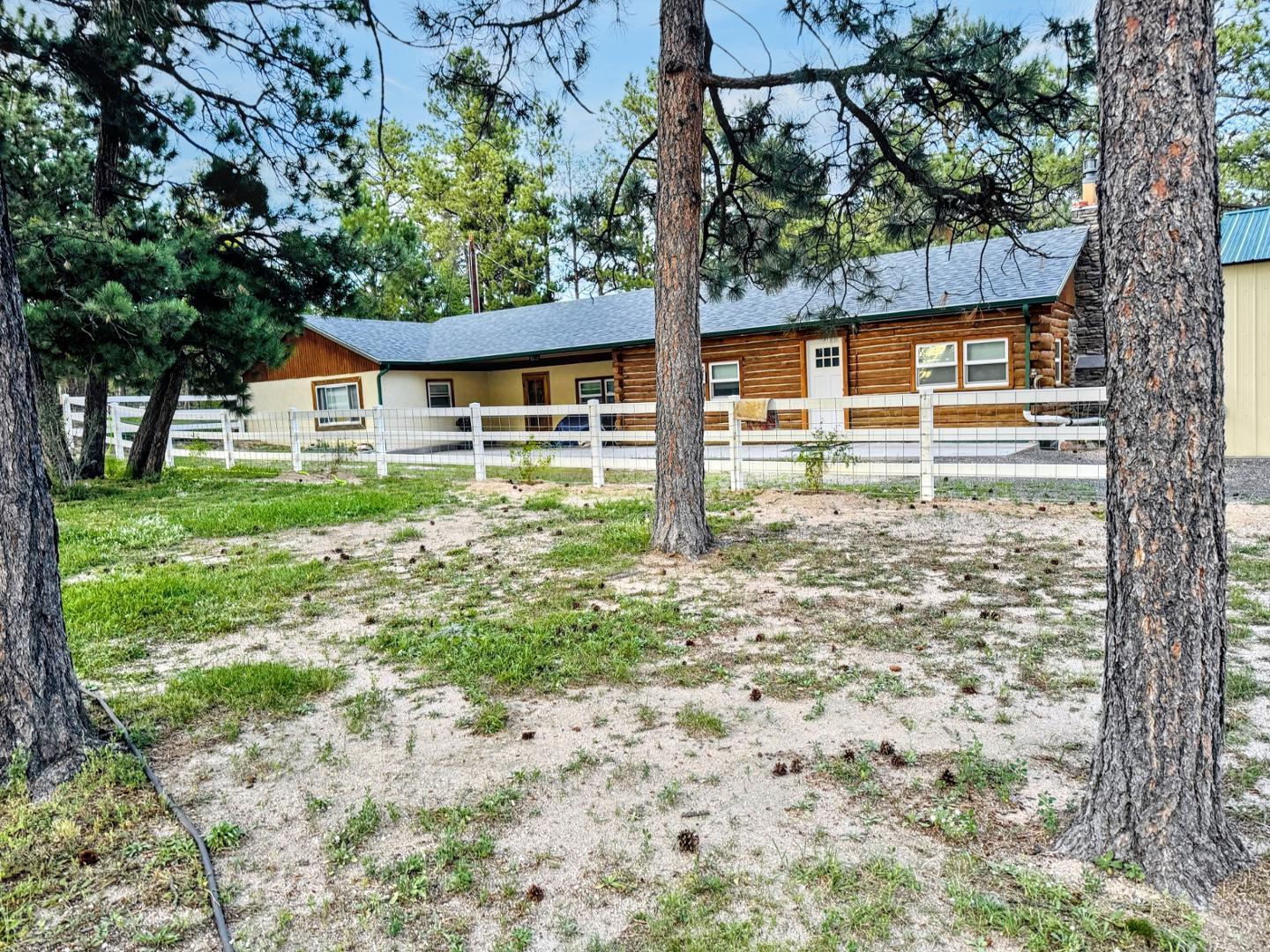 12450 Donovan Lane - 3,000USD / month