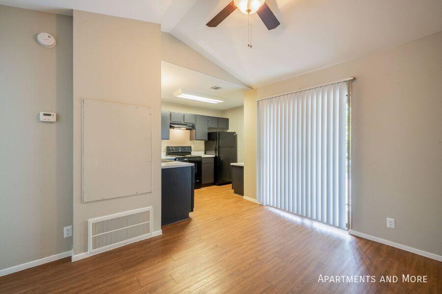 https://cdn.rentalbeast.com/listings/SHOWMOJO-89686db075-0.jpg.rbm