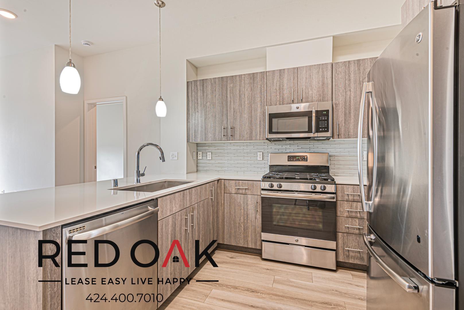 1331 W 7th St #414 - 3,095USD / month