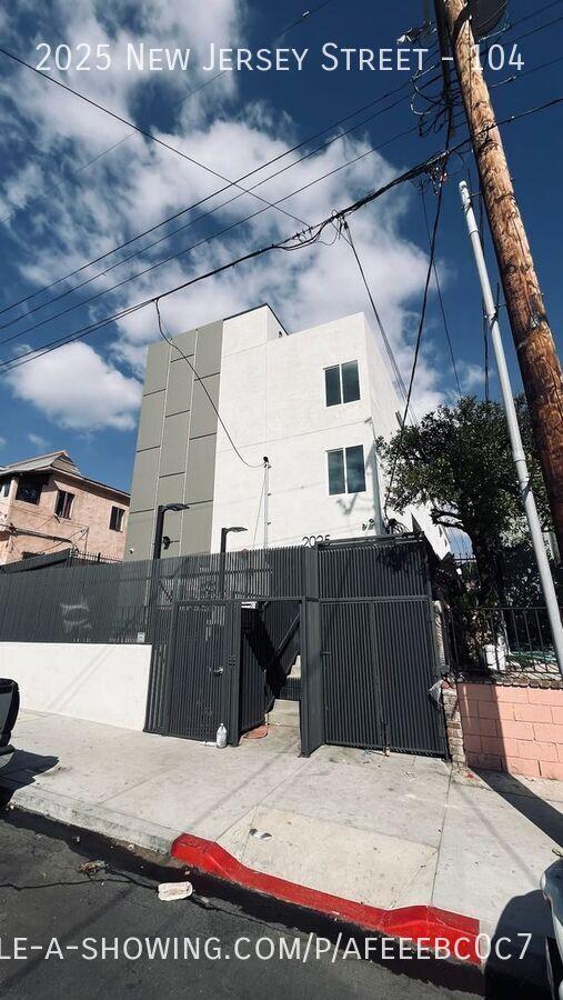 2025 New Jersey Street #104 - 2,407USD / month