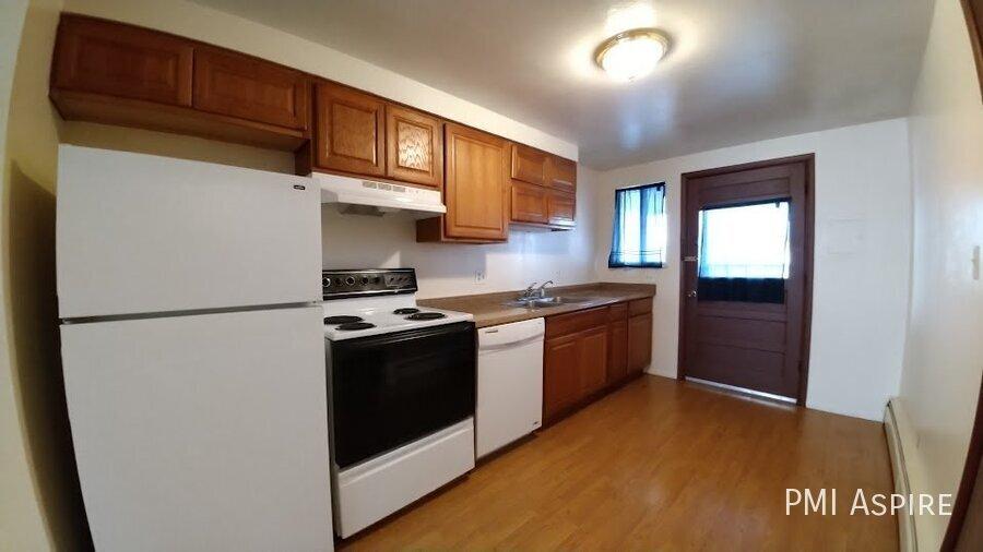 https://cdn.rentalbeast.com/listings/SHOWMOJO-c14c75f096-3.jpg.rbm