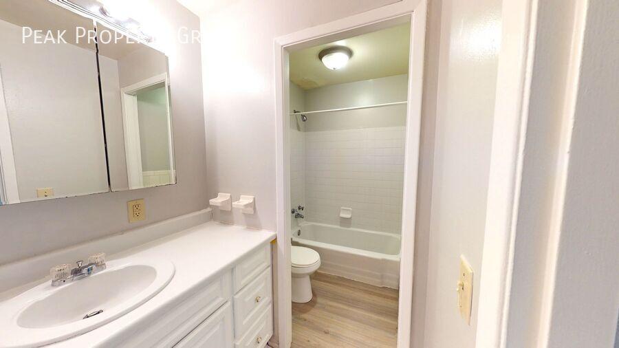 https://cdn.rentalbeast.com/listings/SHOWMOJO-cf41294061-2.jpg.rbm