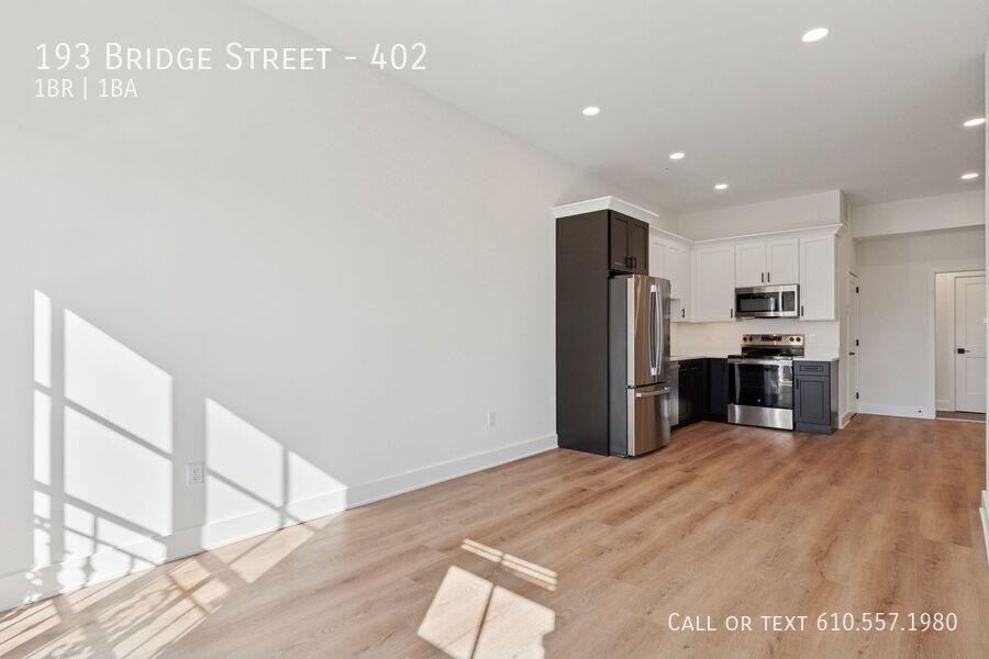 https://cdn.rentalbeast.com/listings/SHOWMOJO-e1c367c0cd-2.jpg.rbm